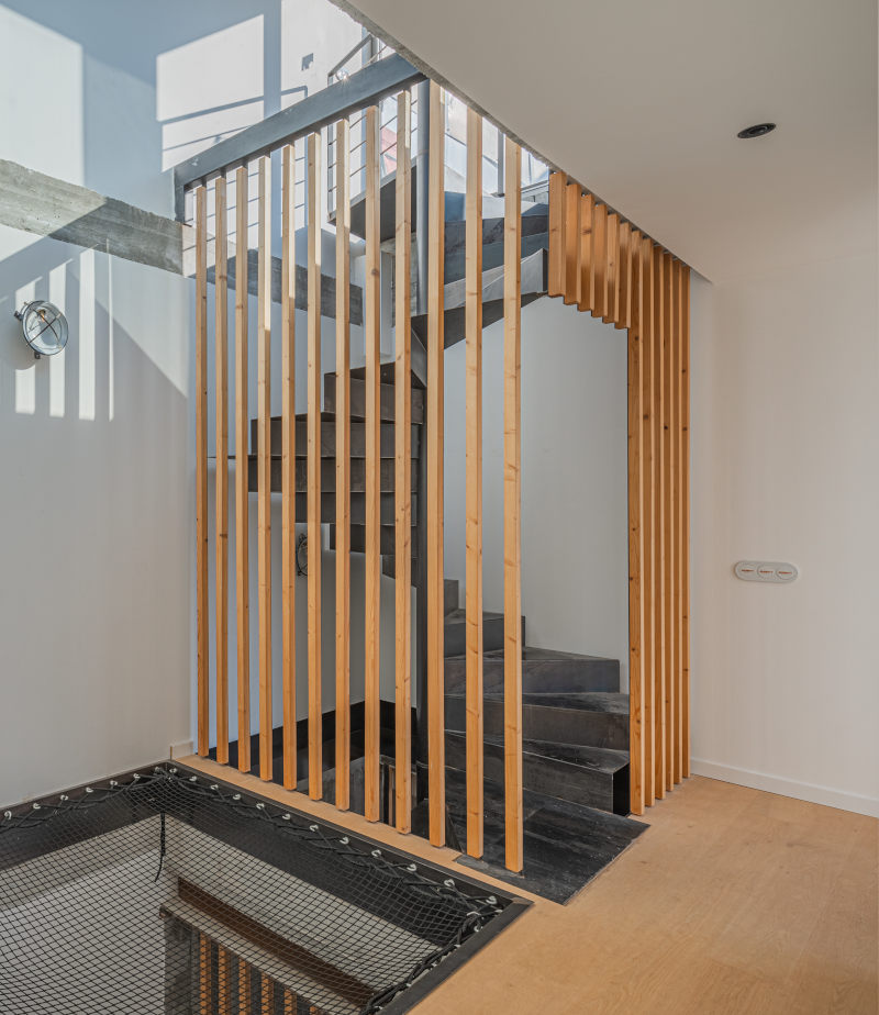 000.04.escalier-metallique-helicoidal.jpg