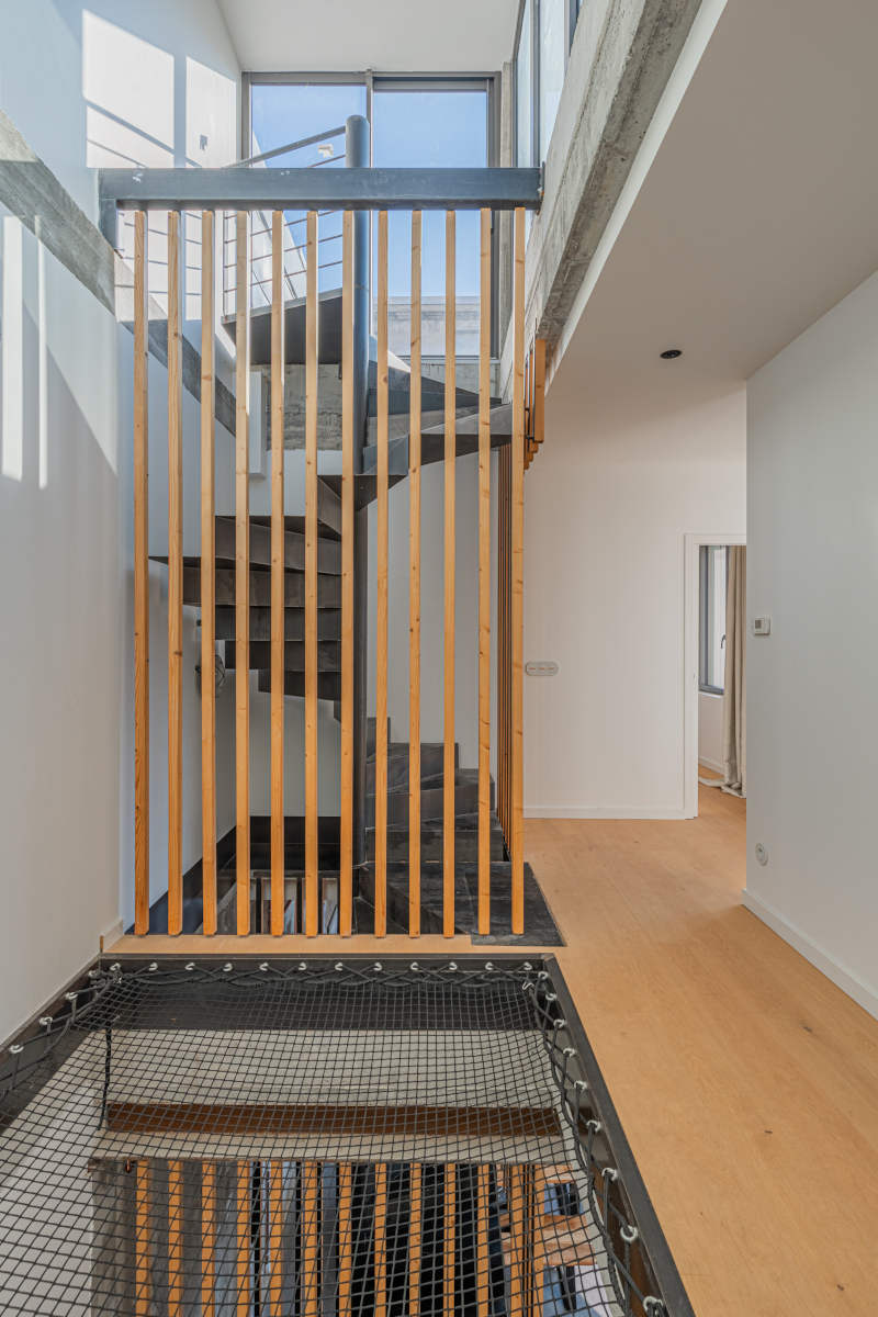 000.05.escalier-metallique-helicoidal.jpg